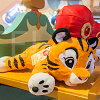 キャステル 【チャンドゥ】ディズニーシーのかわいいトラ!パーク限定キャラクターのプロフィール&グッズ・フードまとめ
