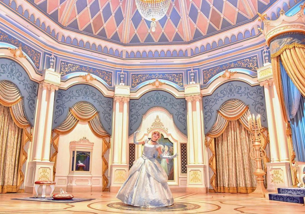 シンデレラのフェアリーテイル・ホール| キャステル | CASTEL