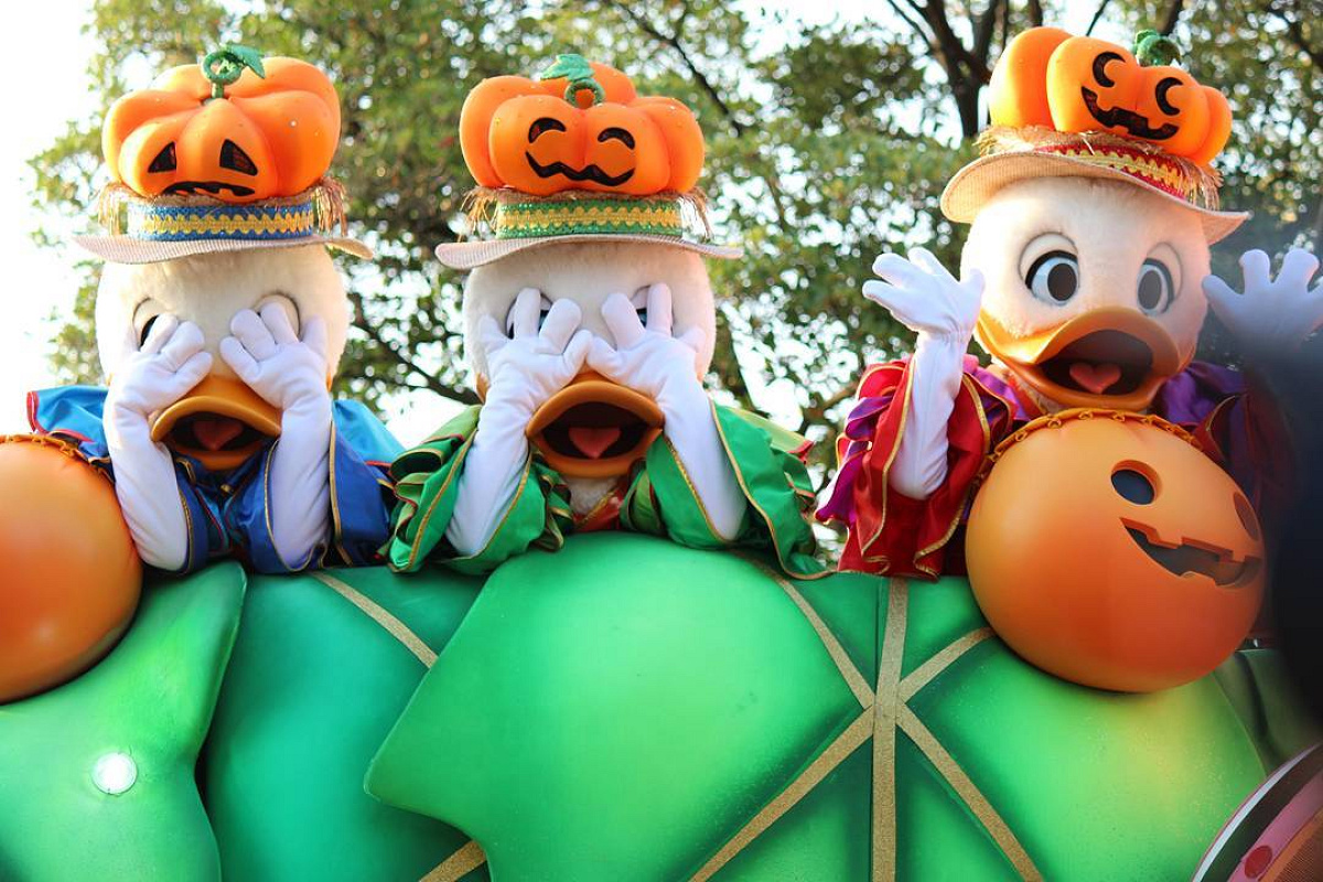 ハロウィーンポップンライブのヒューイ、デューイ、ルーイ| キャステル