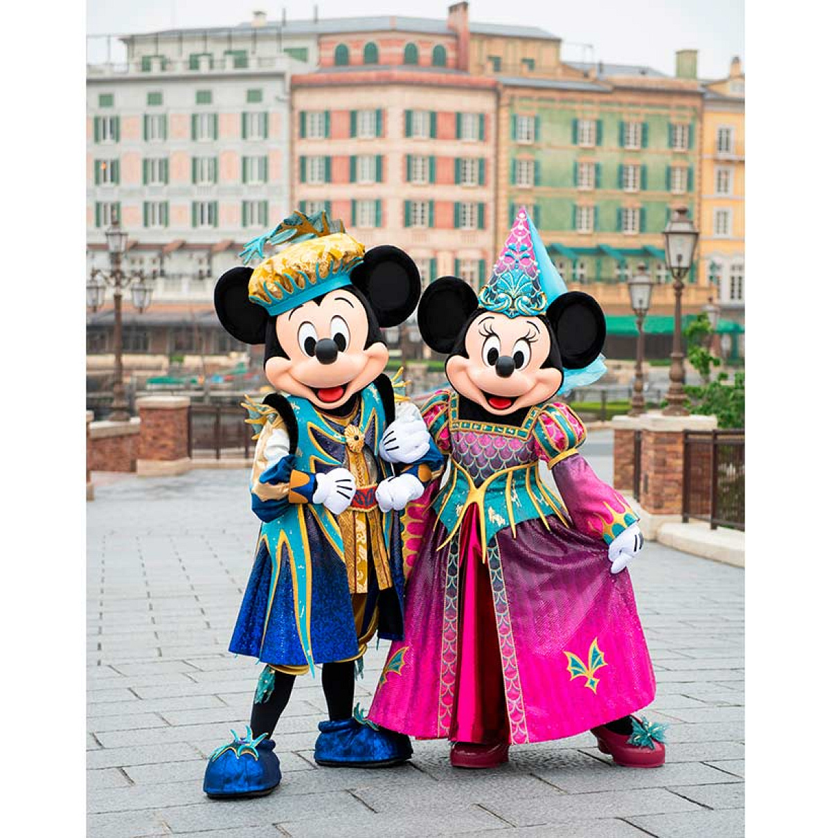 フェスティバル・オブ・ミスティークのミッキー＆ミニー| キャステル