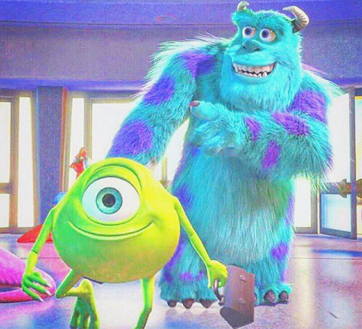 マイクとサリー| キャステル | CASTEL ディズニー情報