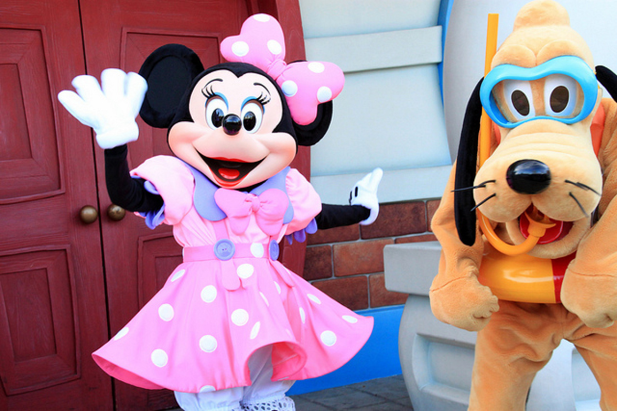 ディズニー・ミニー＆プルート プルートとも仲良しなミニー| キャステル | CASTEL ディズニー情報