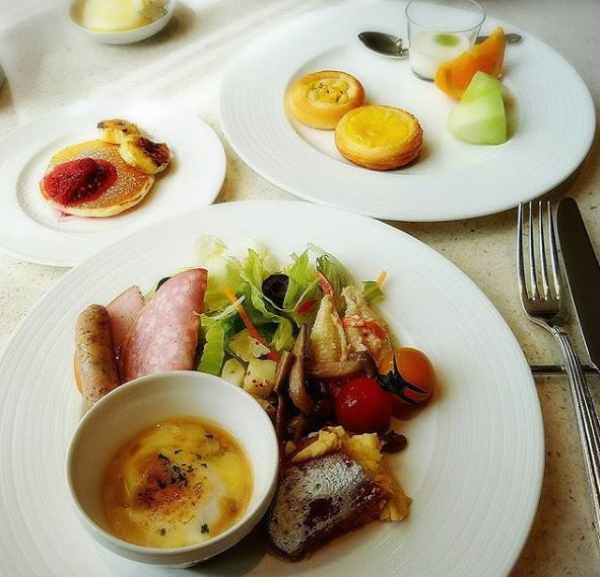 オチェーアノの朝食ビュッフェ