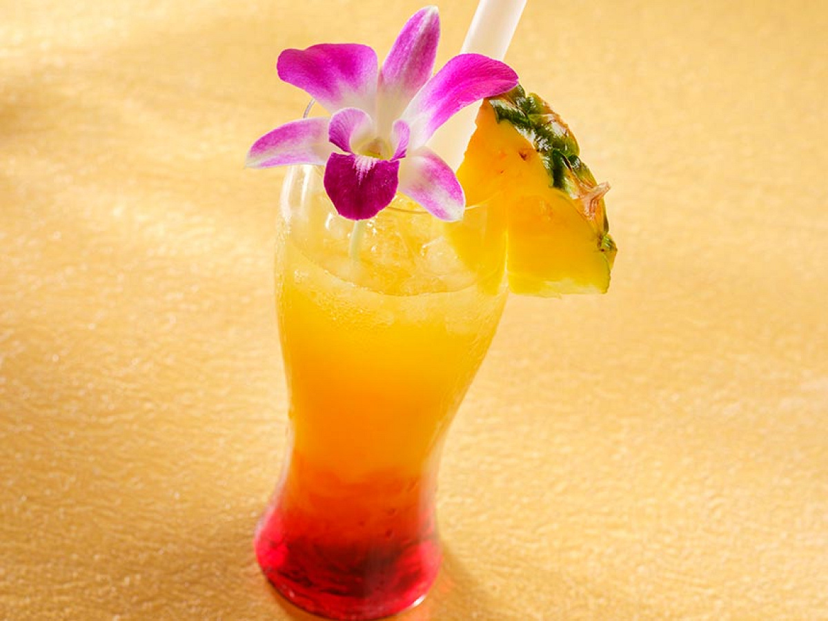 ポリネシアンパンチ（パイナップル、マンゴー、紅茶ゼリー）