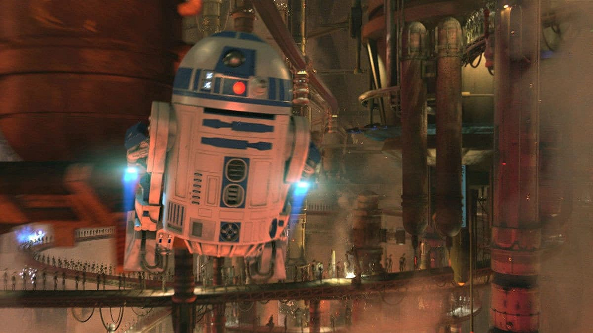 溶鉱炉のラインを停止するR2-D2