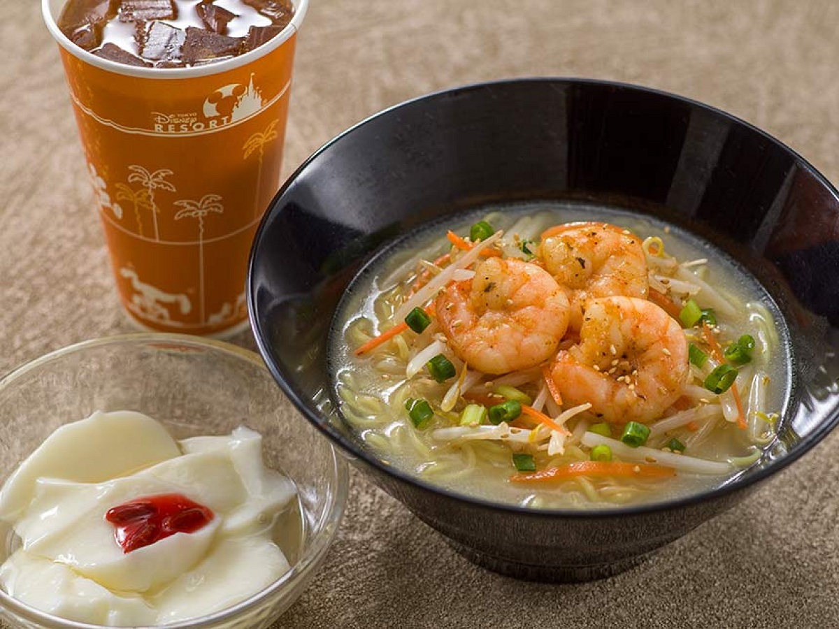 ディズニーランドのおすすめラーメン「海老入り白湯麺」