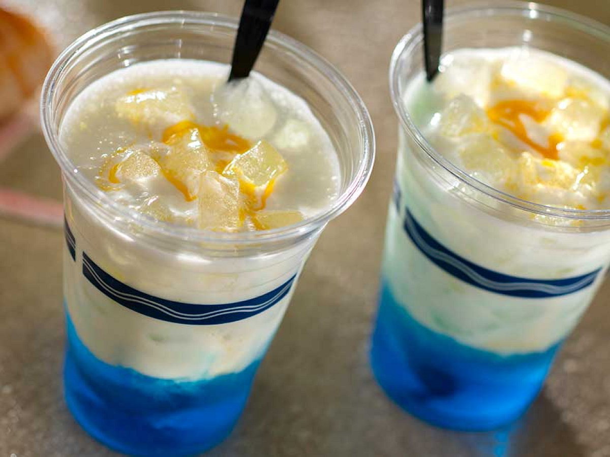 スペシャルカクテル（ライチーリキュール＆ミルク）