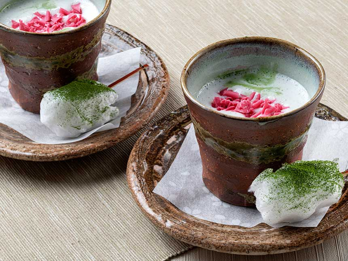 スペシャルホットドリンク(抹茶＆ミルク)