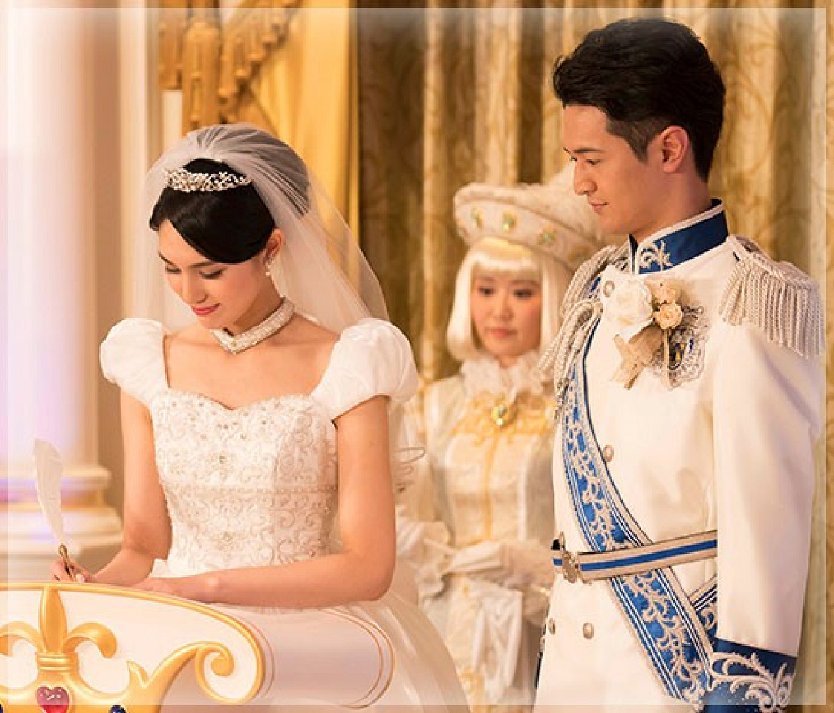 ディズニーランド　シンデレラブレーション　陶器　置物　結婚式　ウエディング 東京ディズニーランドシンデレラ城での結婚式| キャステル | CASTEL