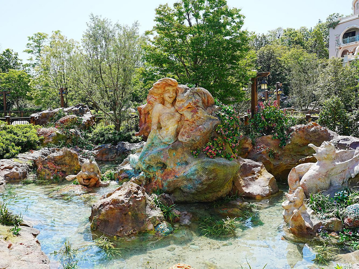 アリエル、フランダー、セバスチャン、スカットルのロックワーク