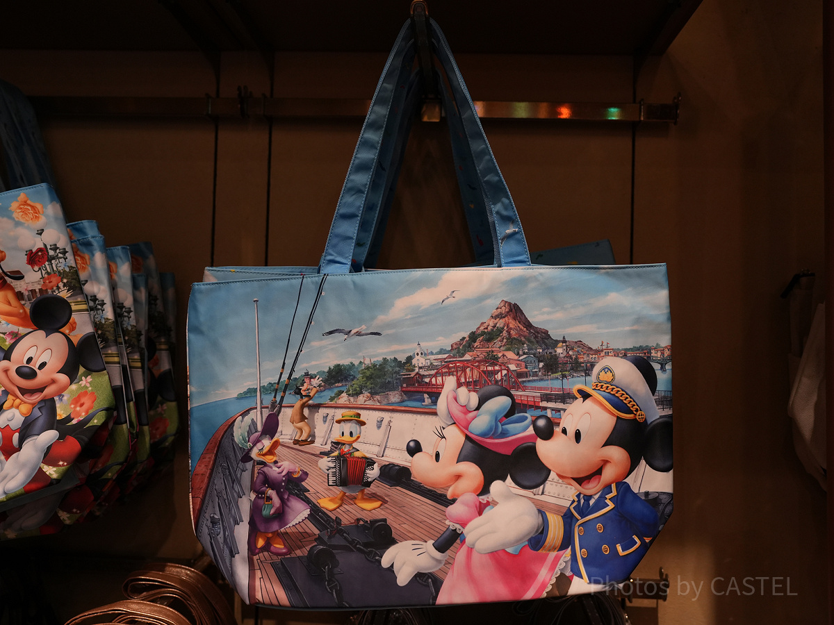 ディズニーシー柄のトートバッグ裏