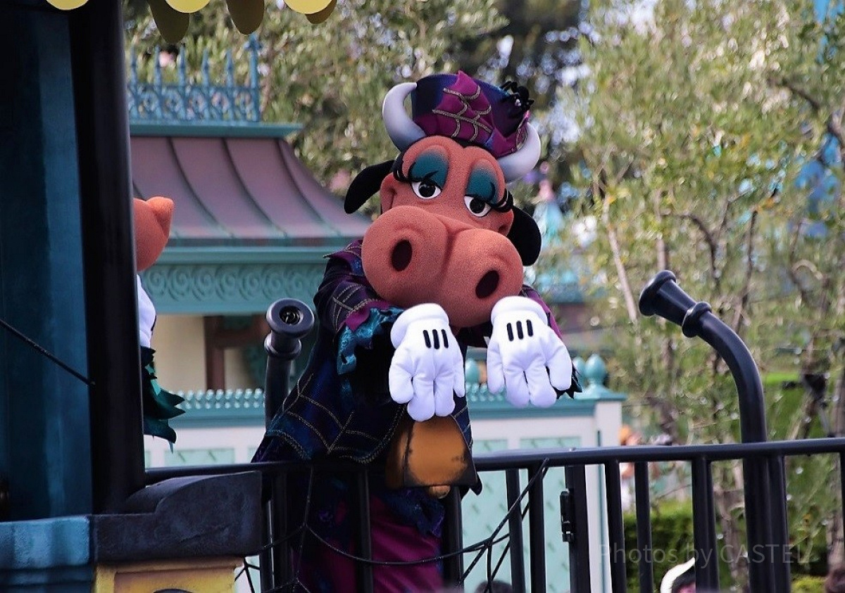 クララベル・カウ| キャステル | CASTEL ディズニー情報