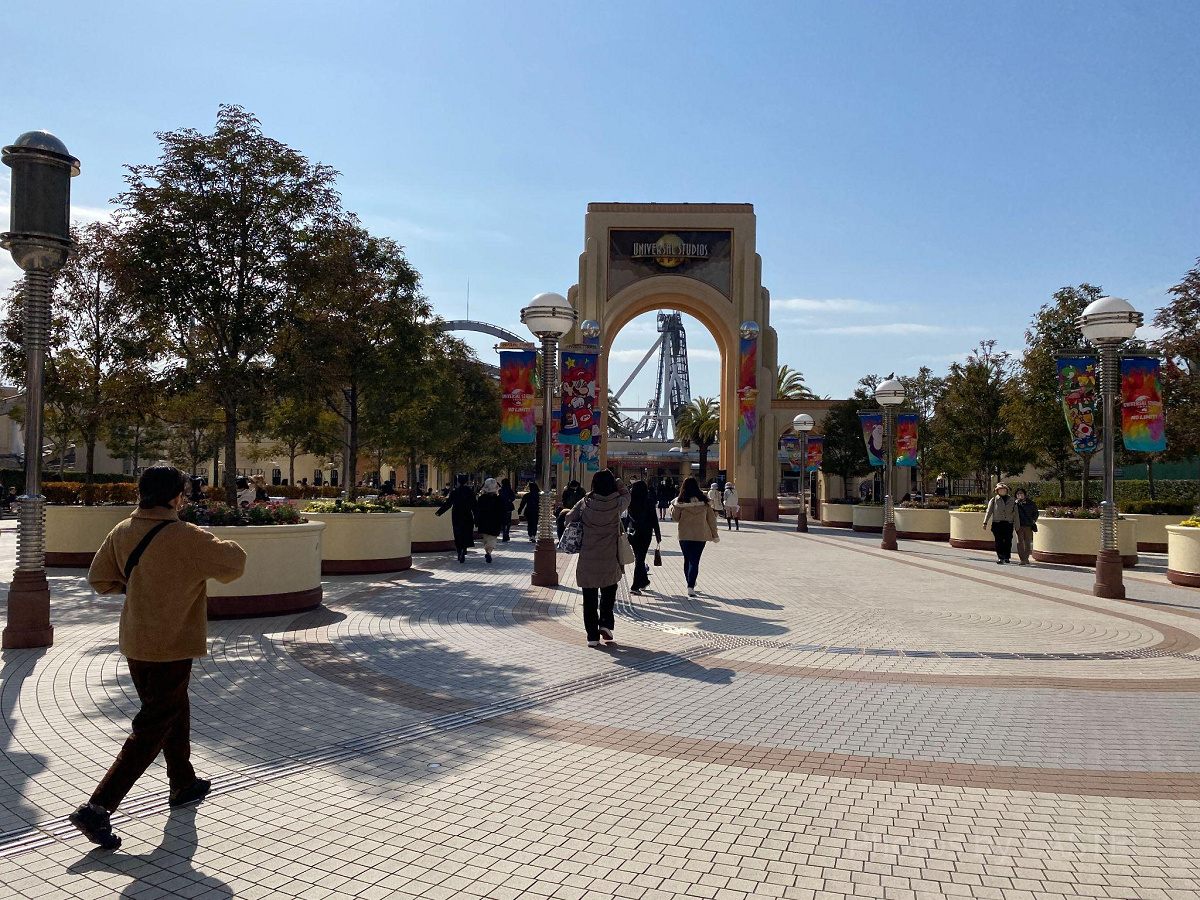 USJの混雑状況／コロシアムアーチ付近