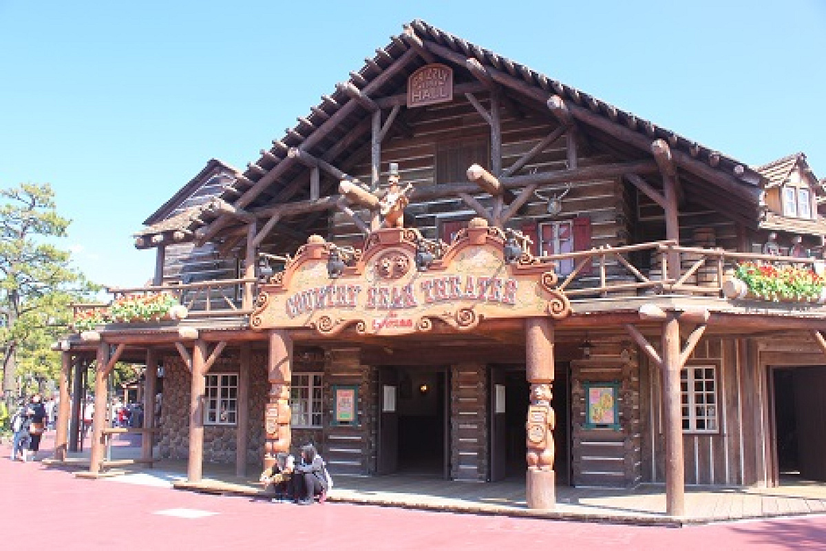 いたるとことにクマが散りばめられたカントリー・ベア・シアター