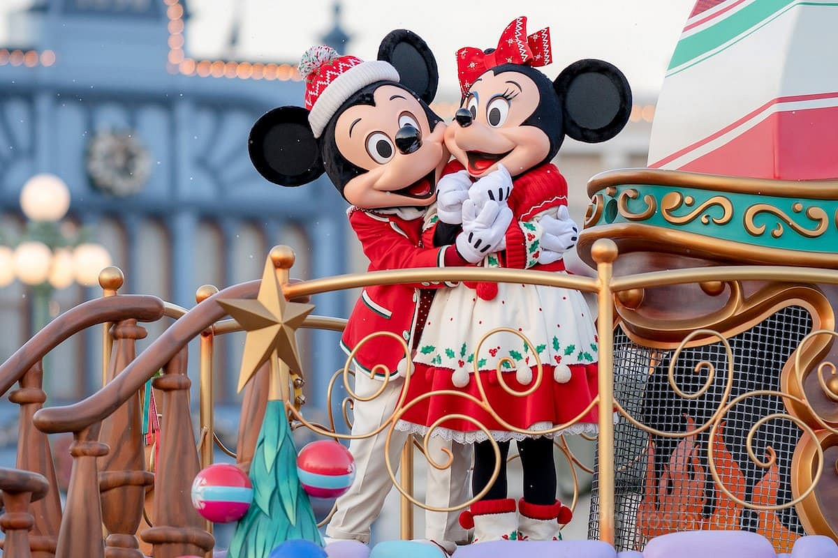 ディズニークリスマス2025予想：ディズニーランド