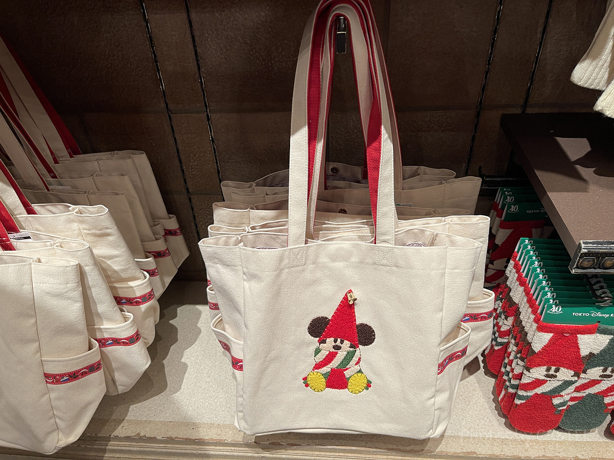 ディズニークリスマスグッズ2023：トートバッグ 2023年11月07日(火
