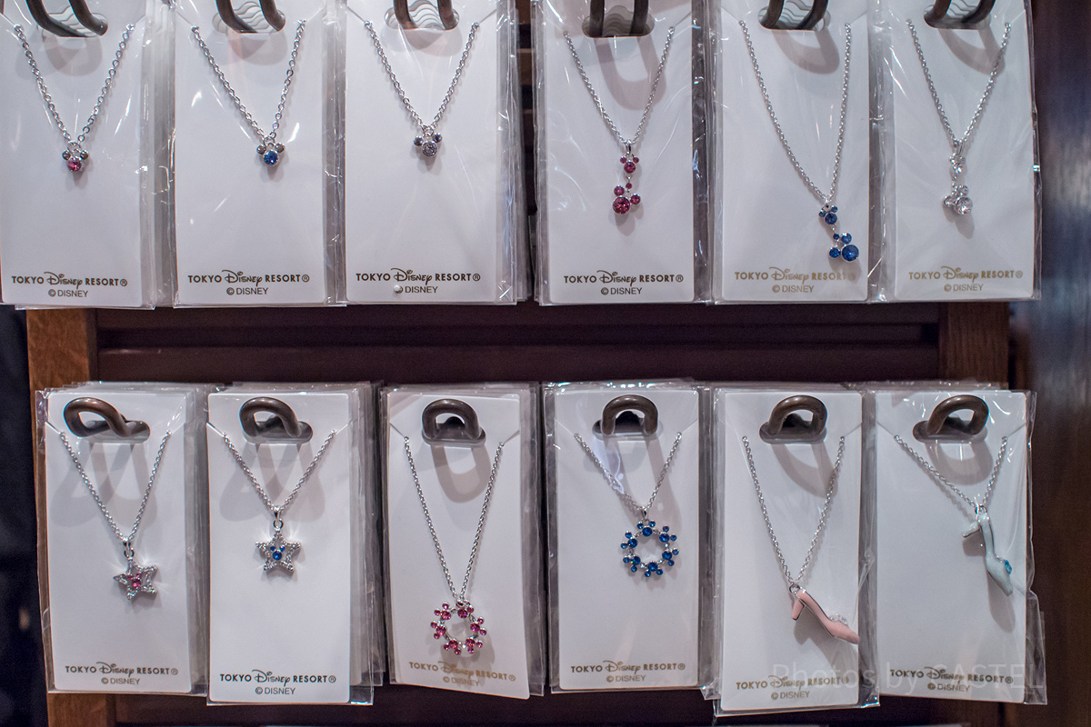 ディズニーシーのネックレス