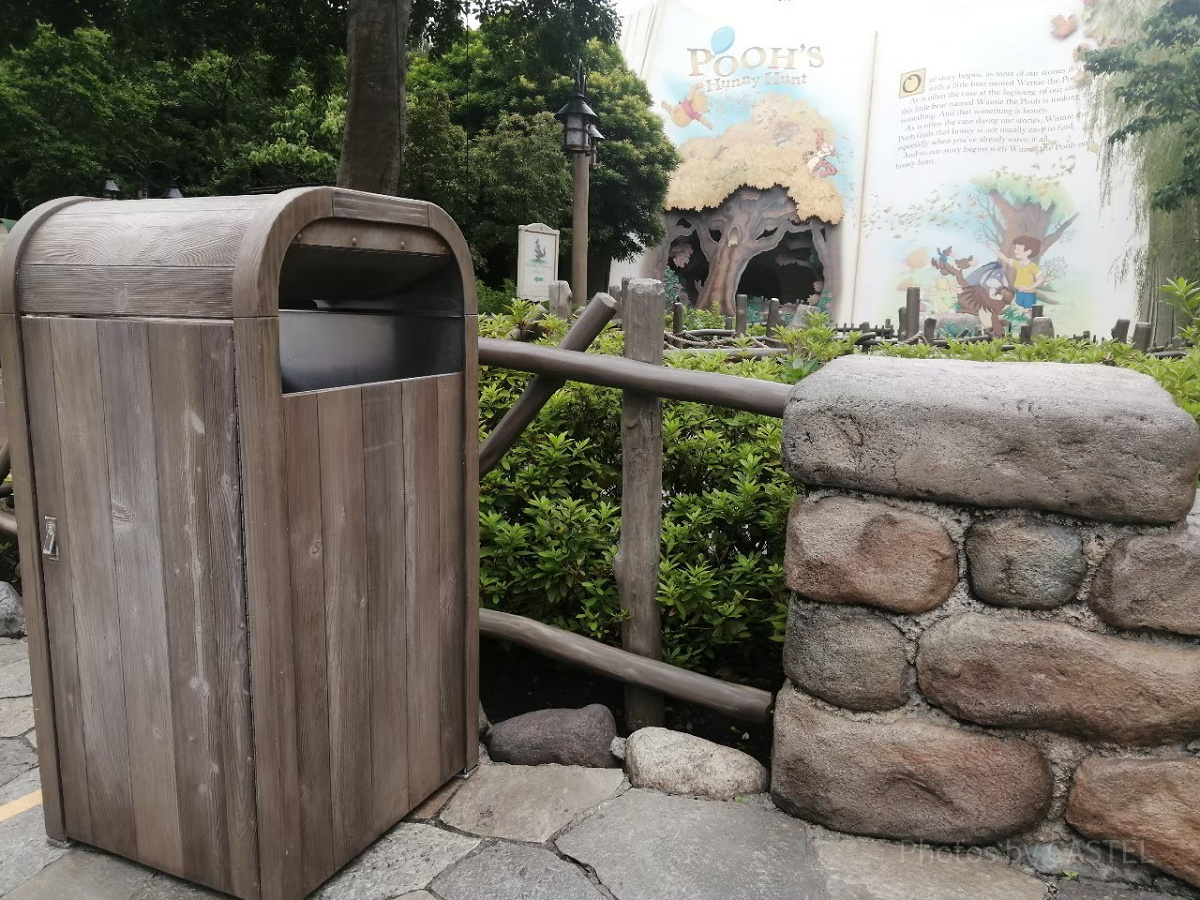 ディズニーランドのゴミ箱（トラッシュカン）