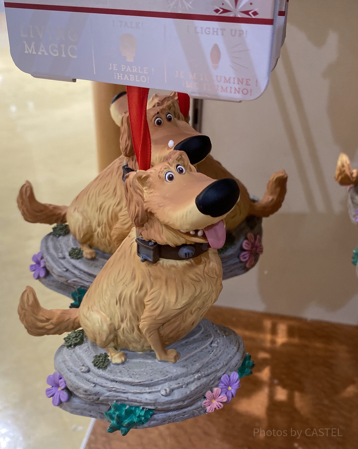 ダグ キャステル CASTEL ディズニー情報