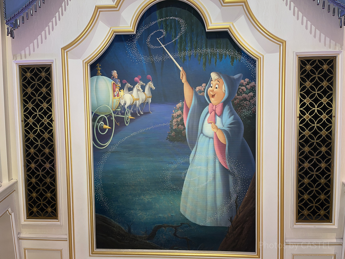 フェアリーゴッドマザーの絵 シンデレラのフェアリーテイルホール
