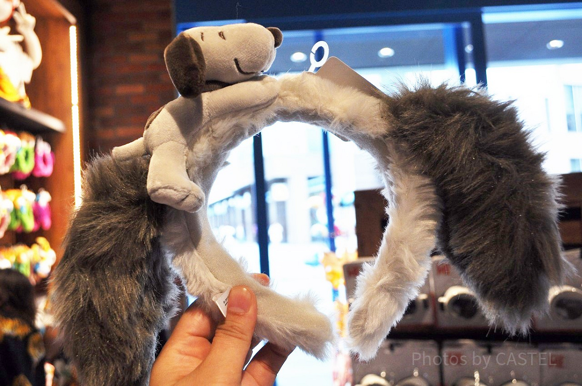 スヌーピー カチューシャ ふわふわスヌーピーカチューシャ（ぬいぐるみ付き）：2,400円