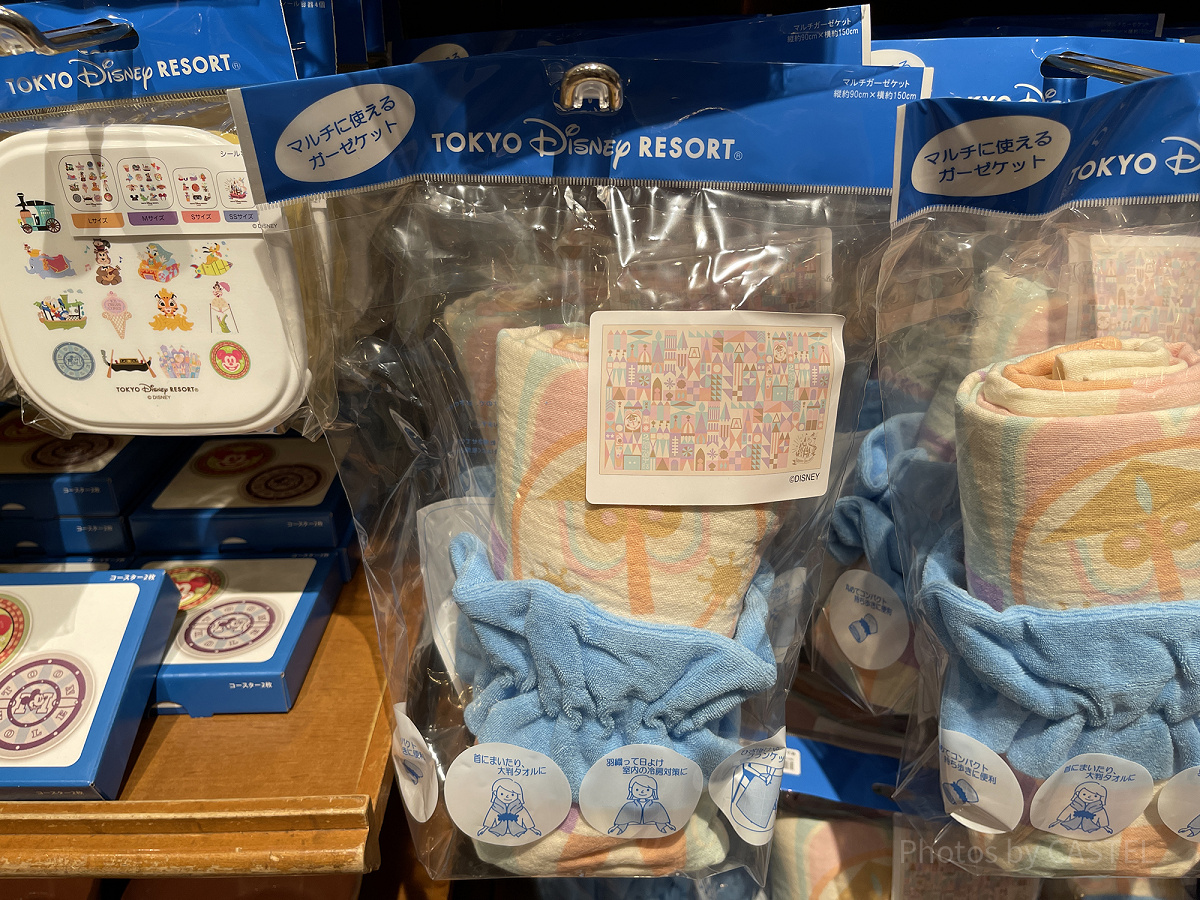 海外ディズニー　イッツアスモールワールド　ブランケット　ホワイト　【新品】 Disney - 海外ディズニー イッツアスモールワールド ブランケット