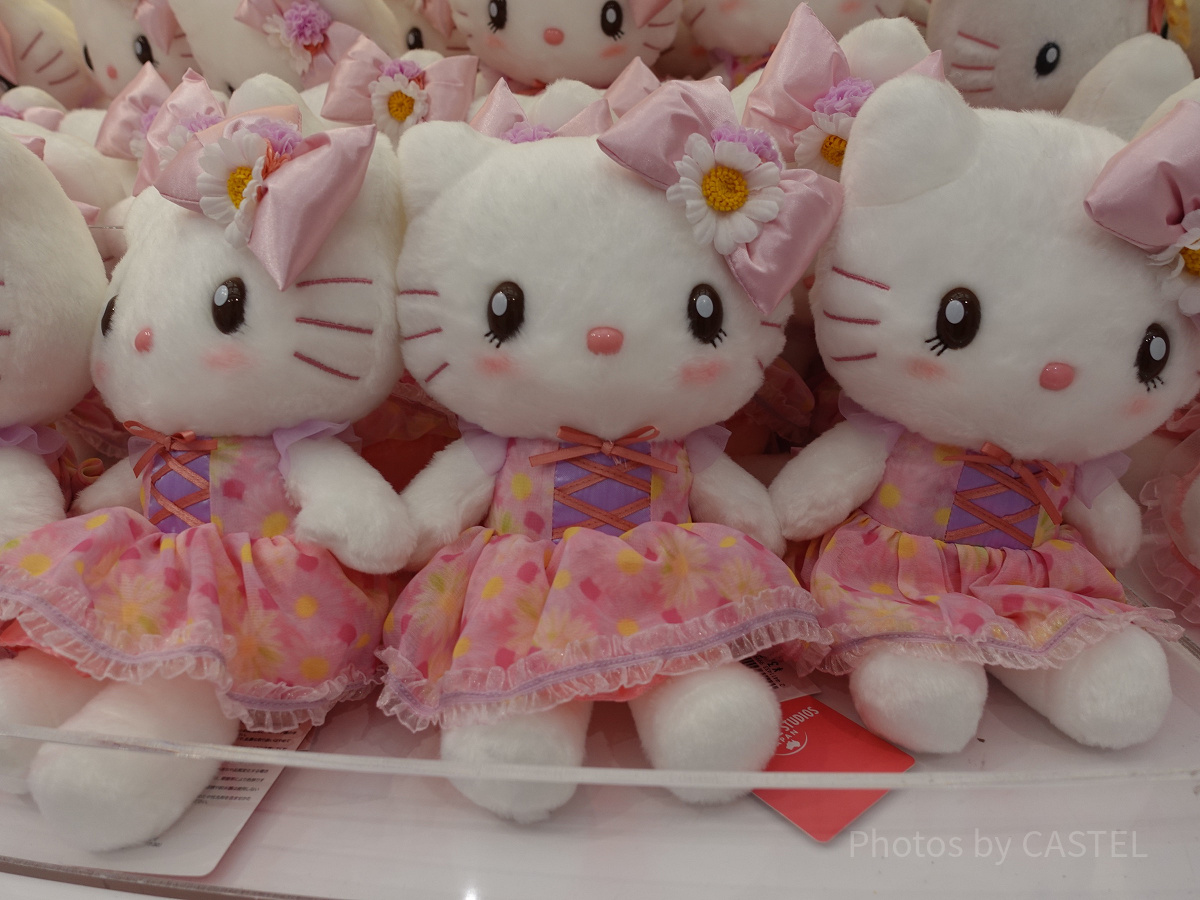 ハローキティのぬいぐるみ