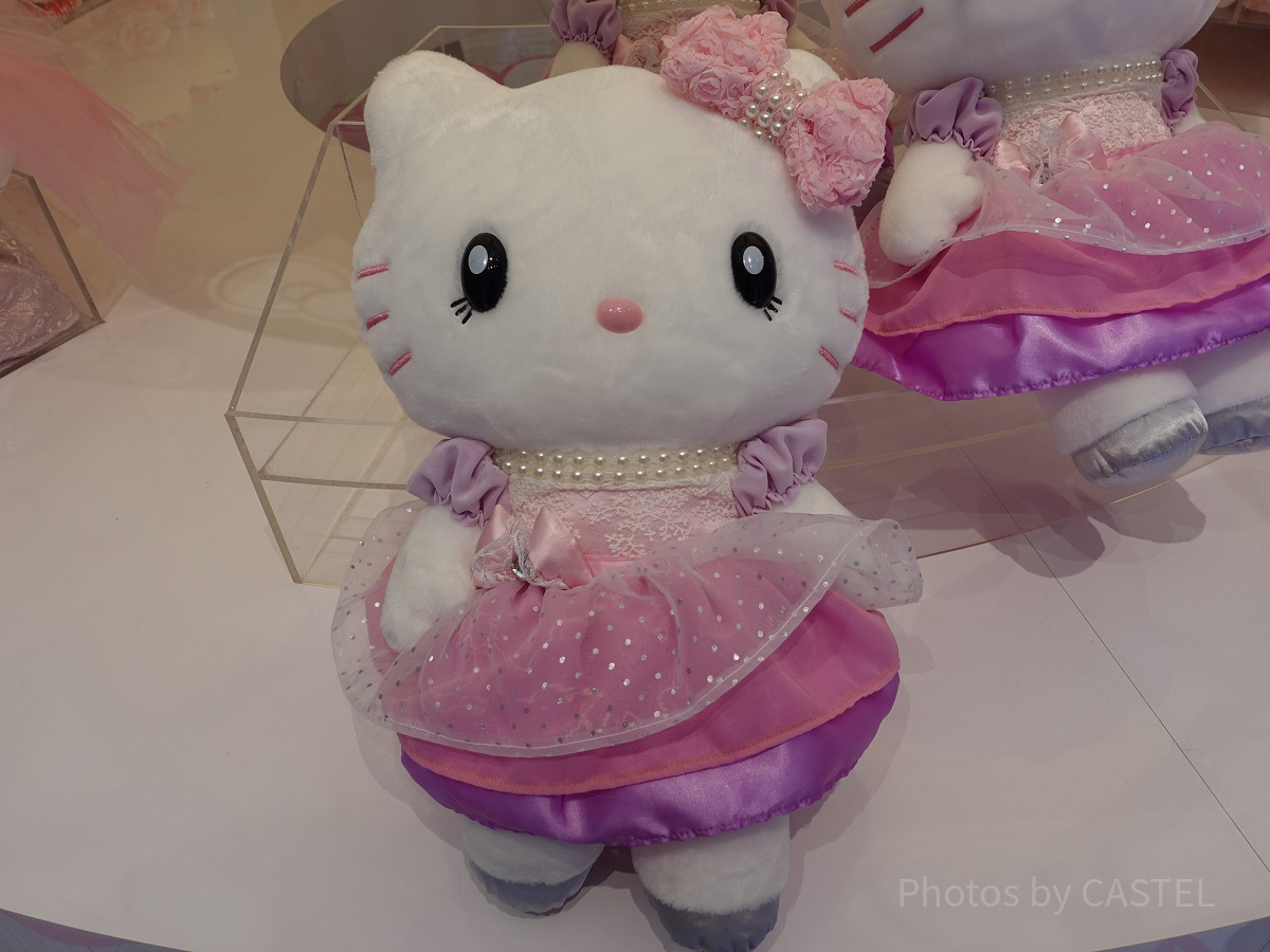 ハローキティのぬいぐるみ