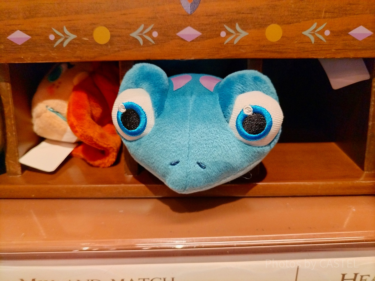 香港ディズニーアナ雪グッズ：ブルーニのプラッシュパーツ| キャステル