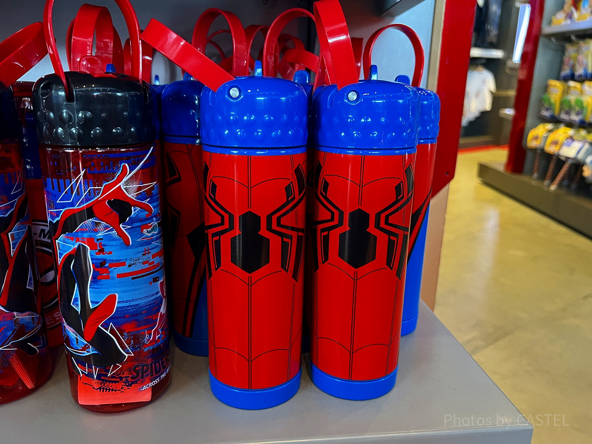 香港ディズニーマーベルグッズ：スパイダーのスーツデザインドリンクボトル