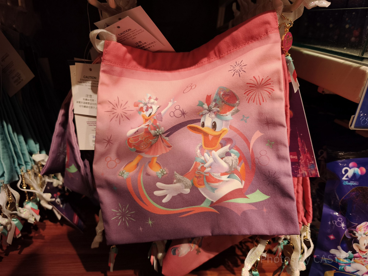 香港ディズニー20周年「ミッキー＆フレンズ・グランドセレブレーショングッズ」：きんちゃく袋