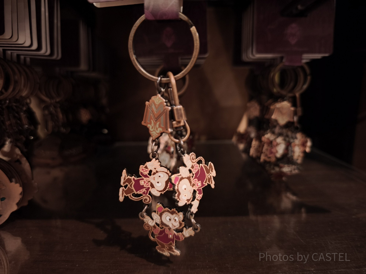 香港ディズニーミスティックマナーグッズ：アルバート3体のキーチェーン