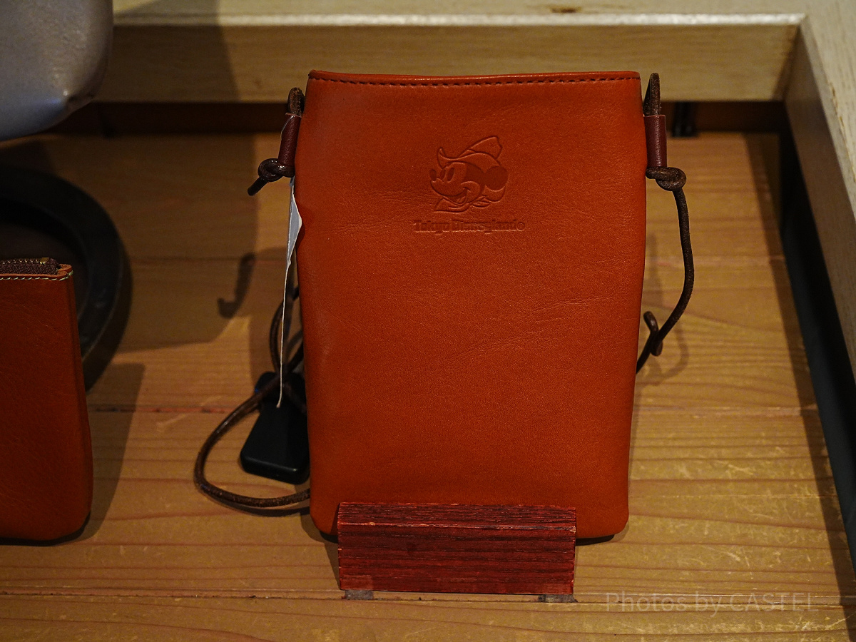 レザーアイテム（ウエスタンミッキー）