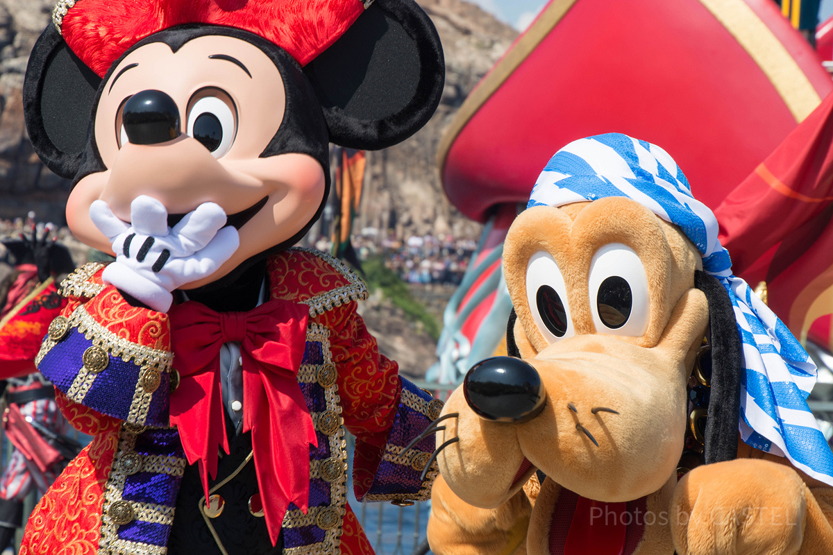 ディズニーピン　鍵　エッフェル塔　プルート　海外ピントレ ミッキー＆プルートザ・ヴィランズ・ワールド2015より| キャステル