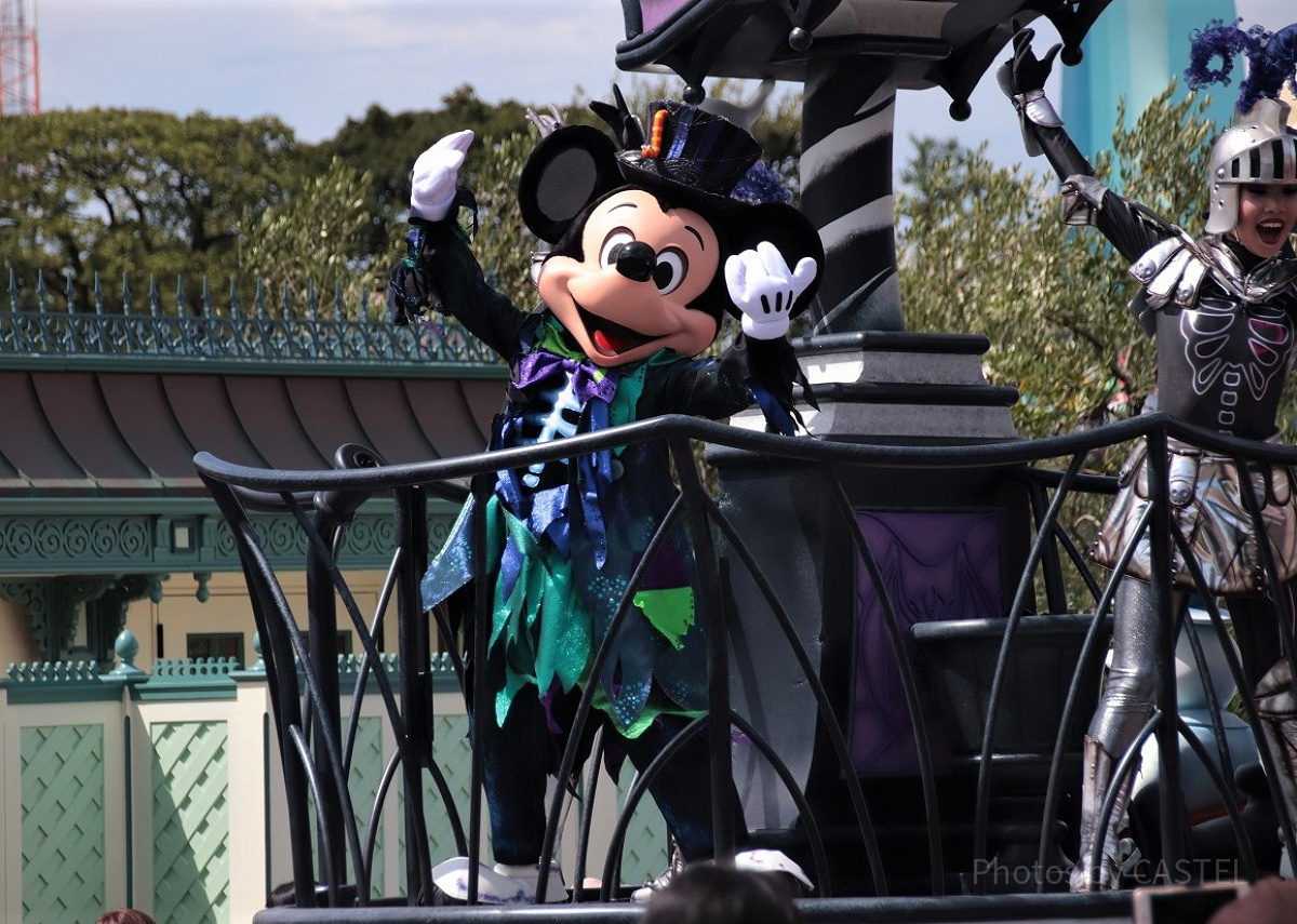 ミッキーのスプーキー”Boo!”パレード衣装(2018年)| キャステル