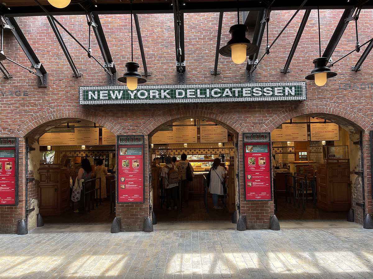 ニューヨーク・デリ キャステル CASTEL ディズニー情報