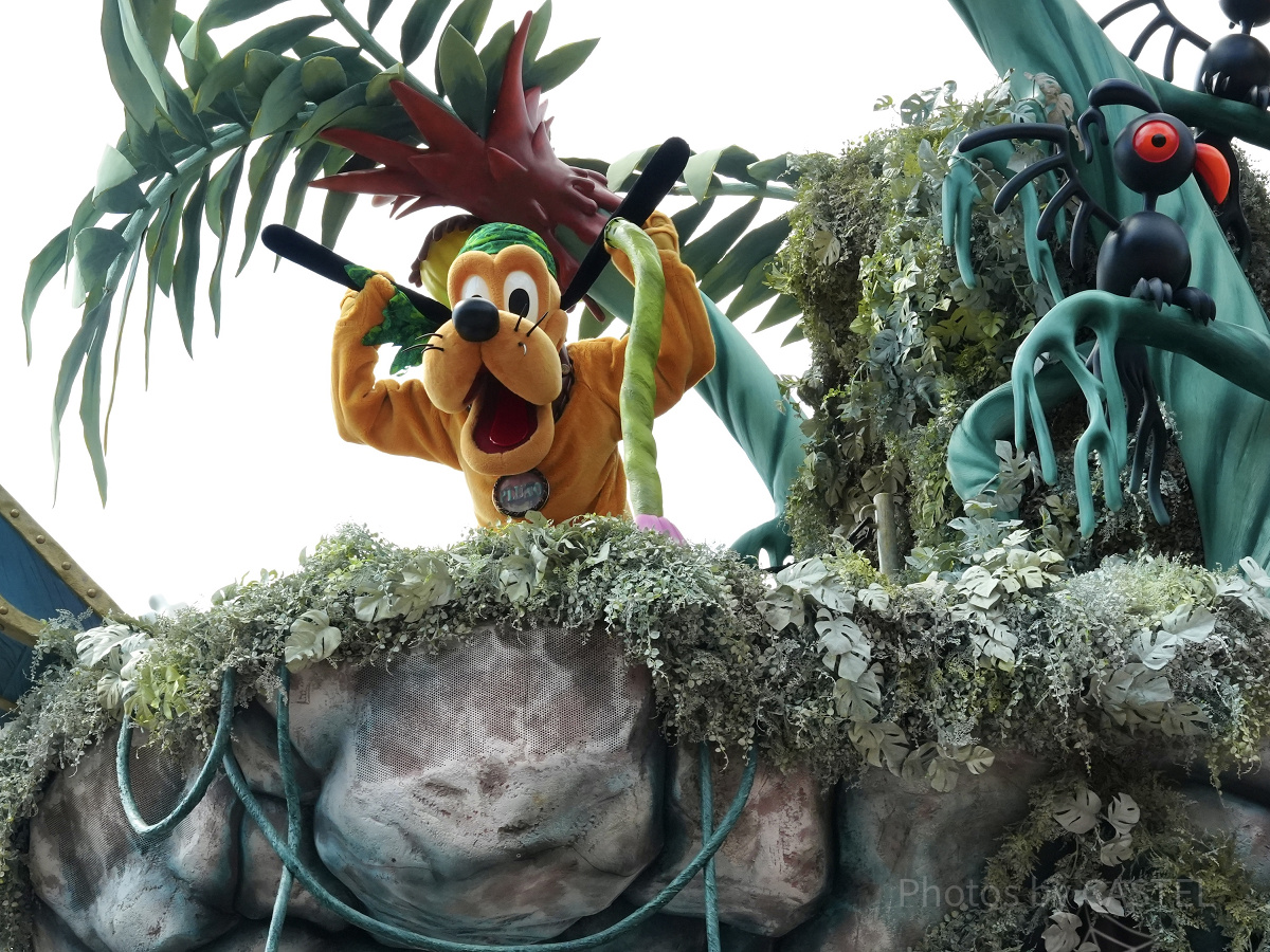 スプーキーブーパレードのプルート| キャステル | CASTEL ディズニー情報