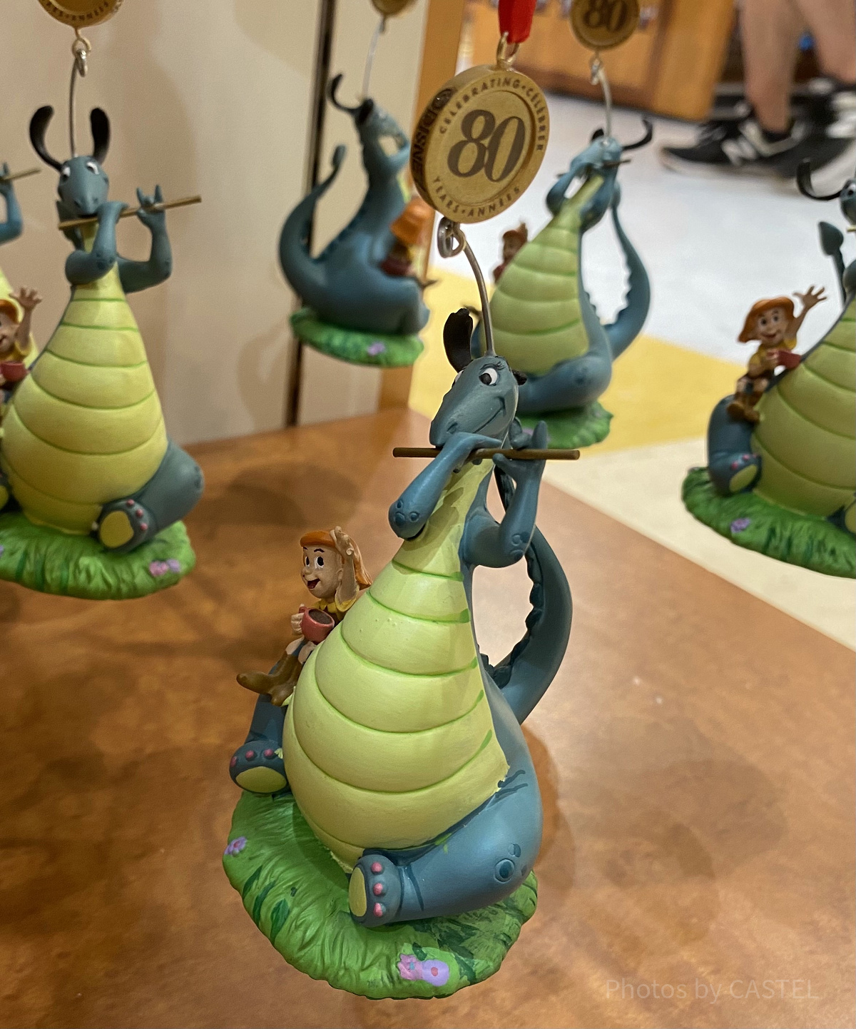 レア品、 東京ディズニーランド、ドラゴンと騎手置物 レア品、 東京ディズニーランド、ドラゴンと騎手置物