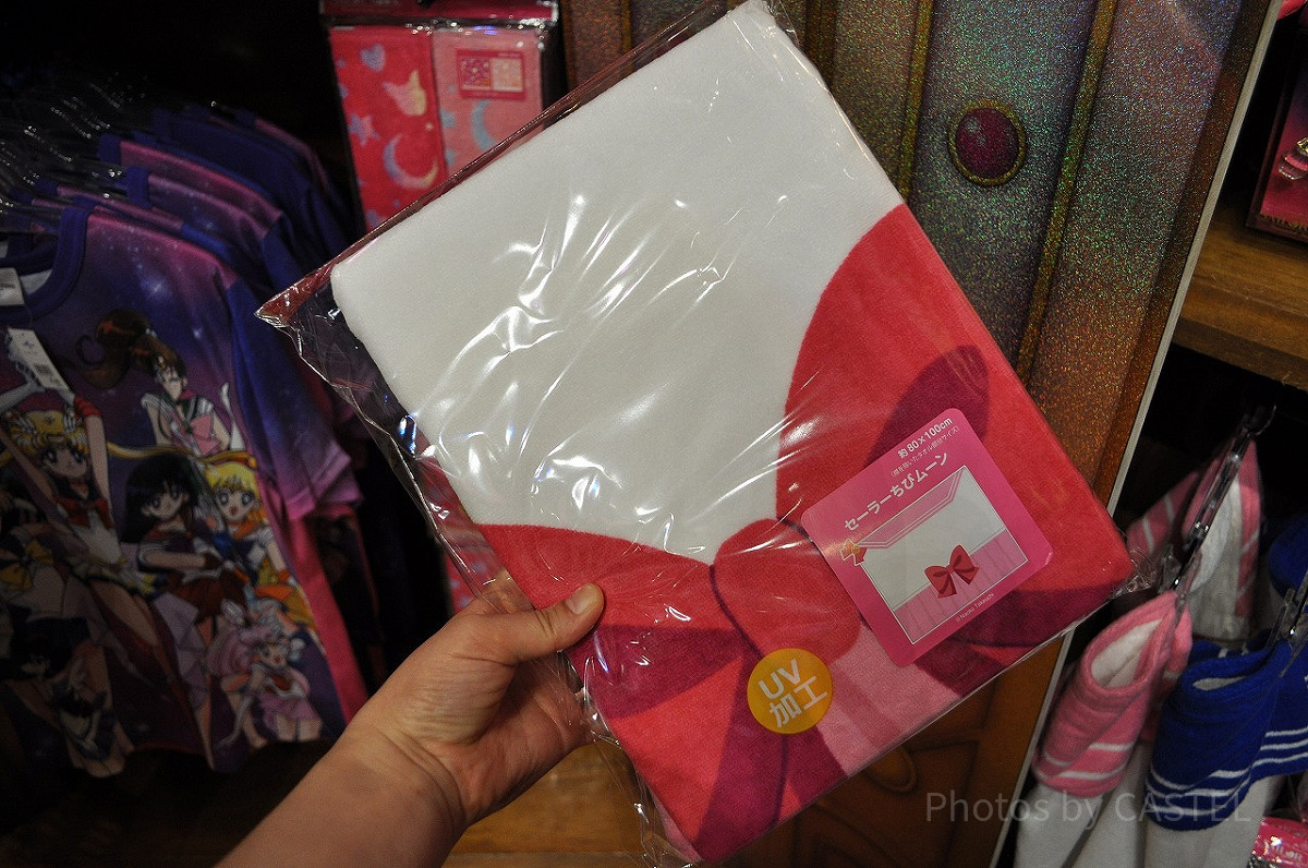 セーラームーンのフード付きタオル（ちびうさ）／USJ| キャステル