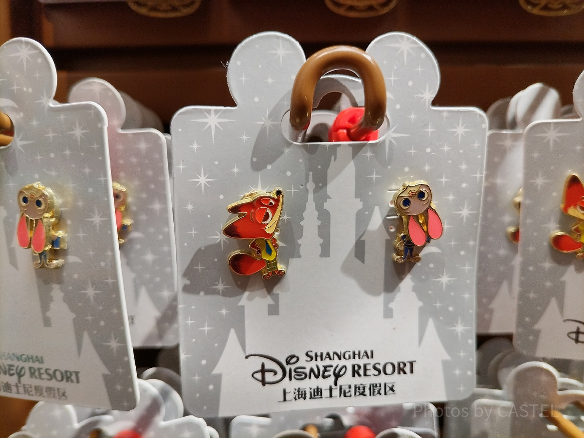 ピアス　海外ディズニー　カチューシャ お気に入りのカチューシャピアス˖ ࣪⊹ これも香港で見つけたの
