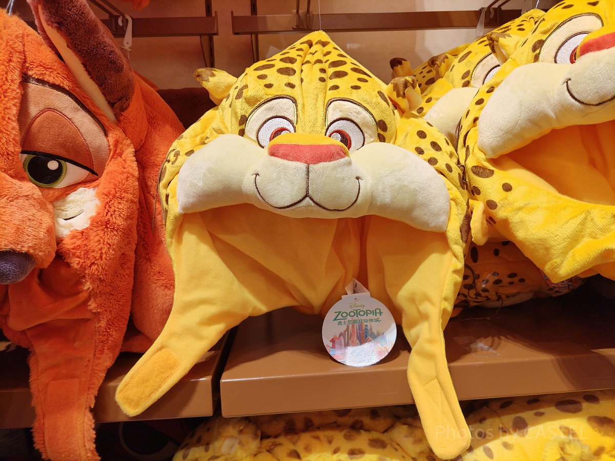 上海ディズニーランドグッズ：クロウハウザー巡査のぬいぐるみ