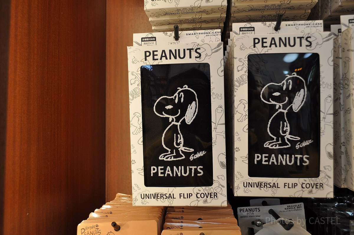 スヌーピー「VINTAGE PEANUTS」モノトーンシリーズのスマートフォンケース