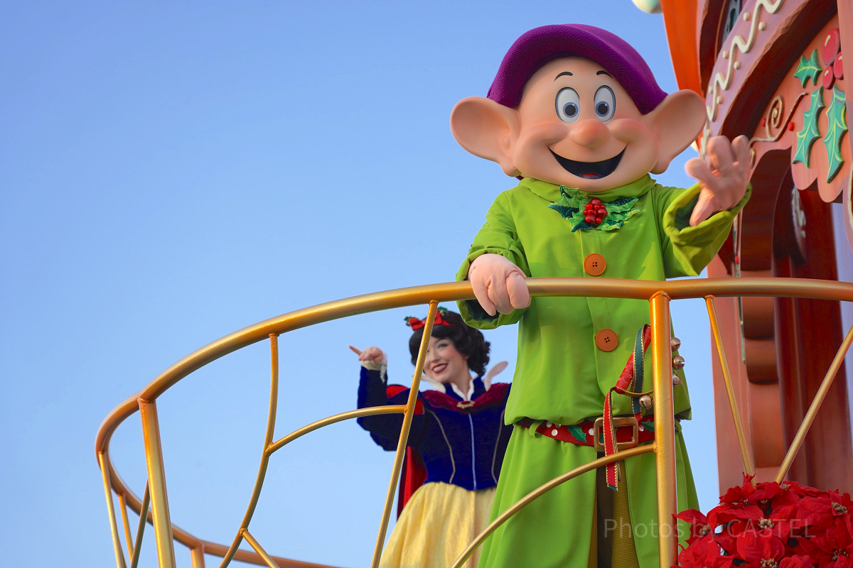 白雪姫と七人のこびと：アトラクション概要| キャステル