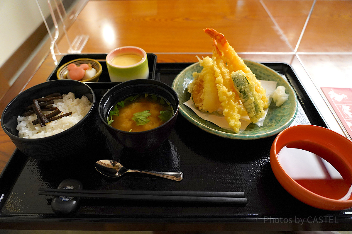 ディズニーランド食べ物；天麩羅膳