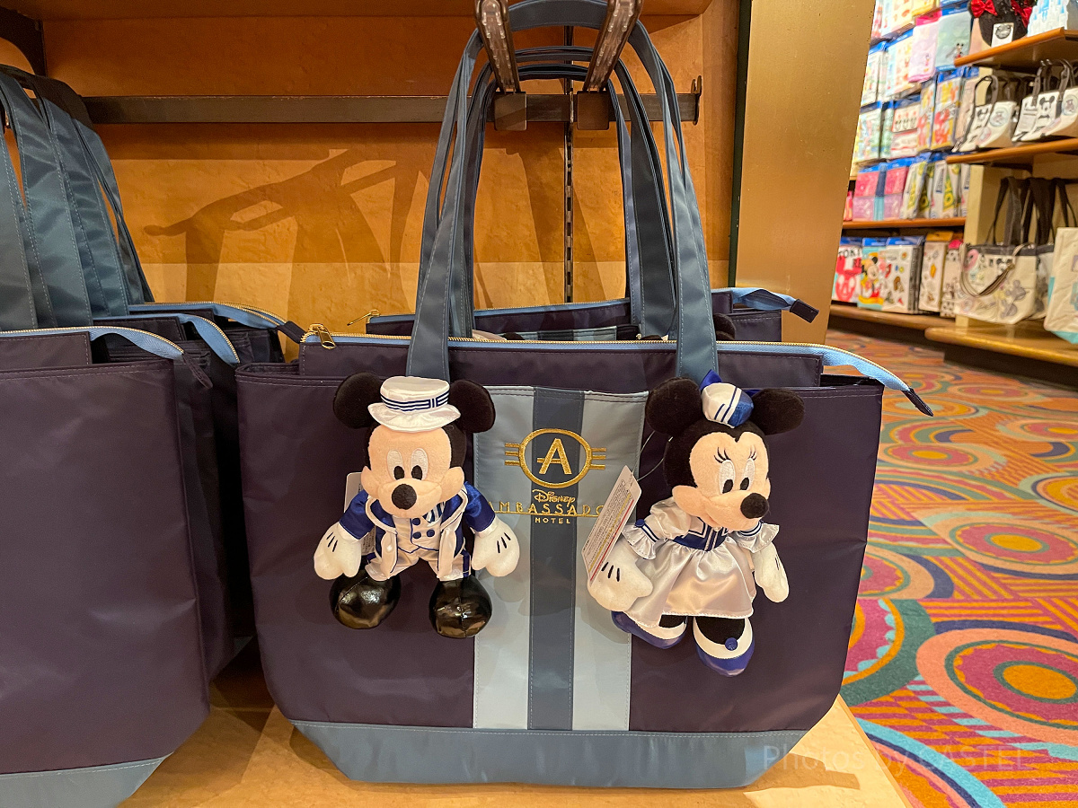 ぬいぐるみバッジ付き トートバッグ ディズニーアンバサダーホテル
