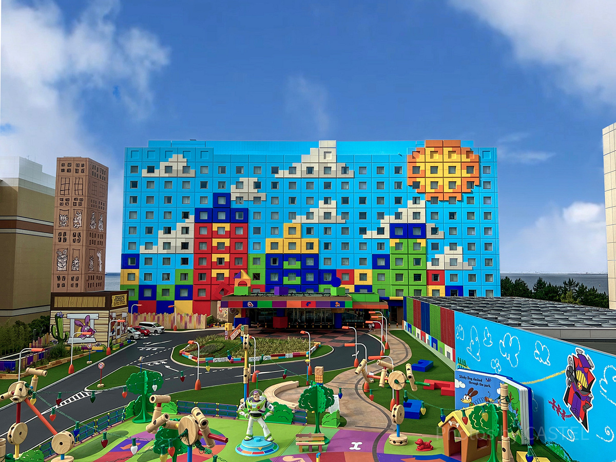 トイ・ストーリーホテルの写真映えスポット⑩：駐車場から眺めるホテル全景