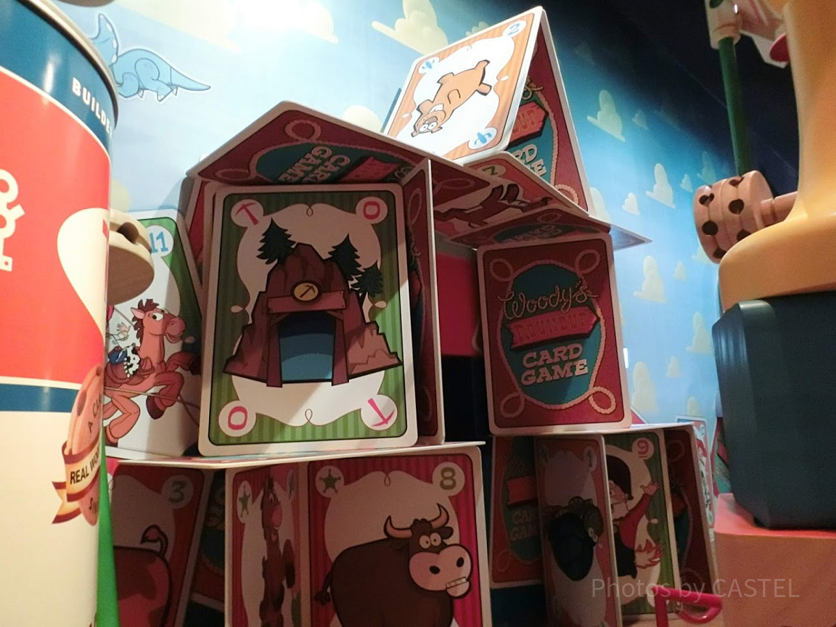 トイ・ストーリー・マニア!の中 キャステル CASTEL ディズニー情報