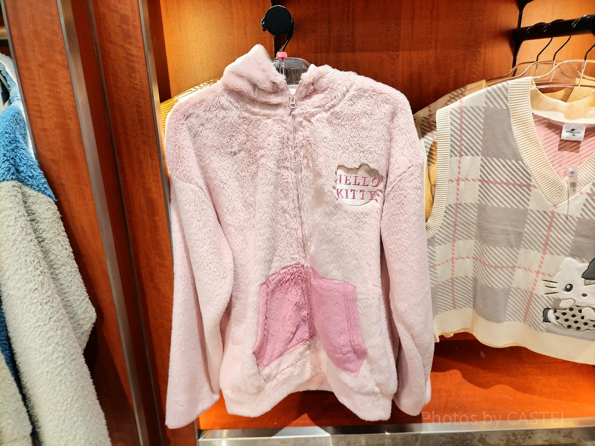 USJ冬グッズ：ハローキティのボアパーカー| キャステル | CASTEL