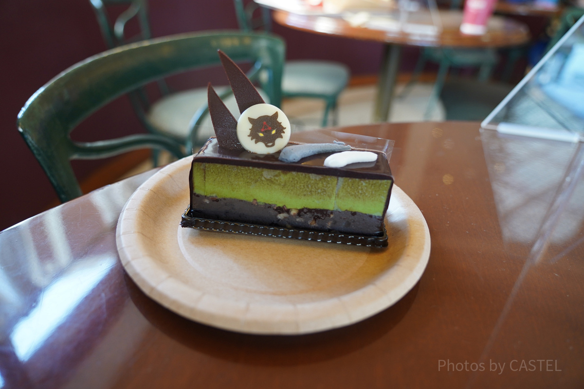 USJ×呪術廻戦コラボレストラン＆フード：伏黒 恵の抹茶チョコレートケーキ