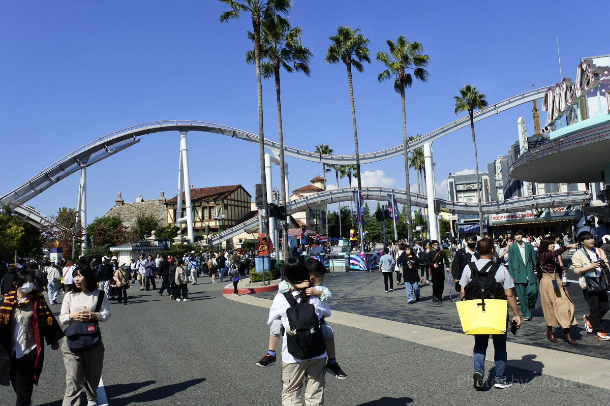 USJ／パワーオブポップアンリミテッドステージ(中央)